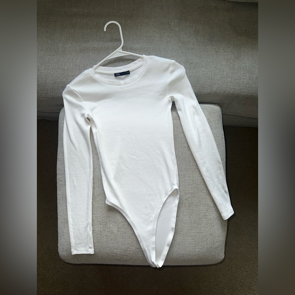 Zara Women’s White Long-Sleeve One-Piece Bodysuit